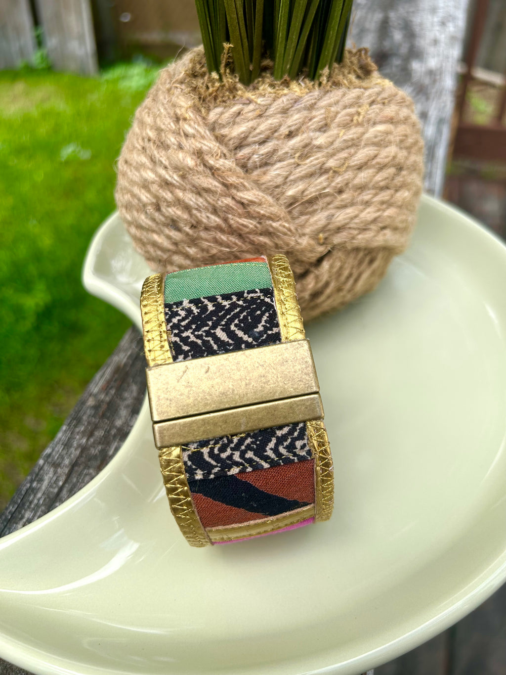 Kia bracelet