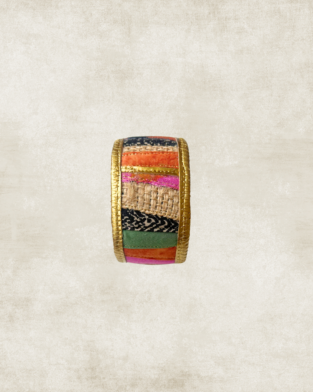 Kia bracelet
