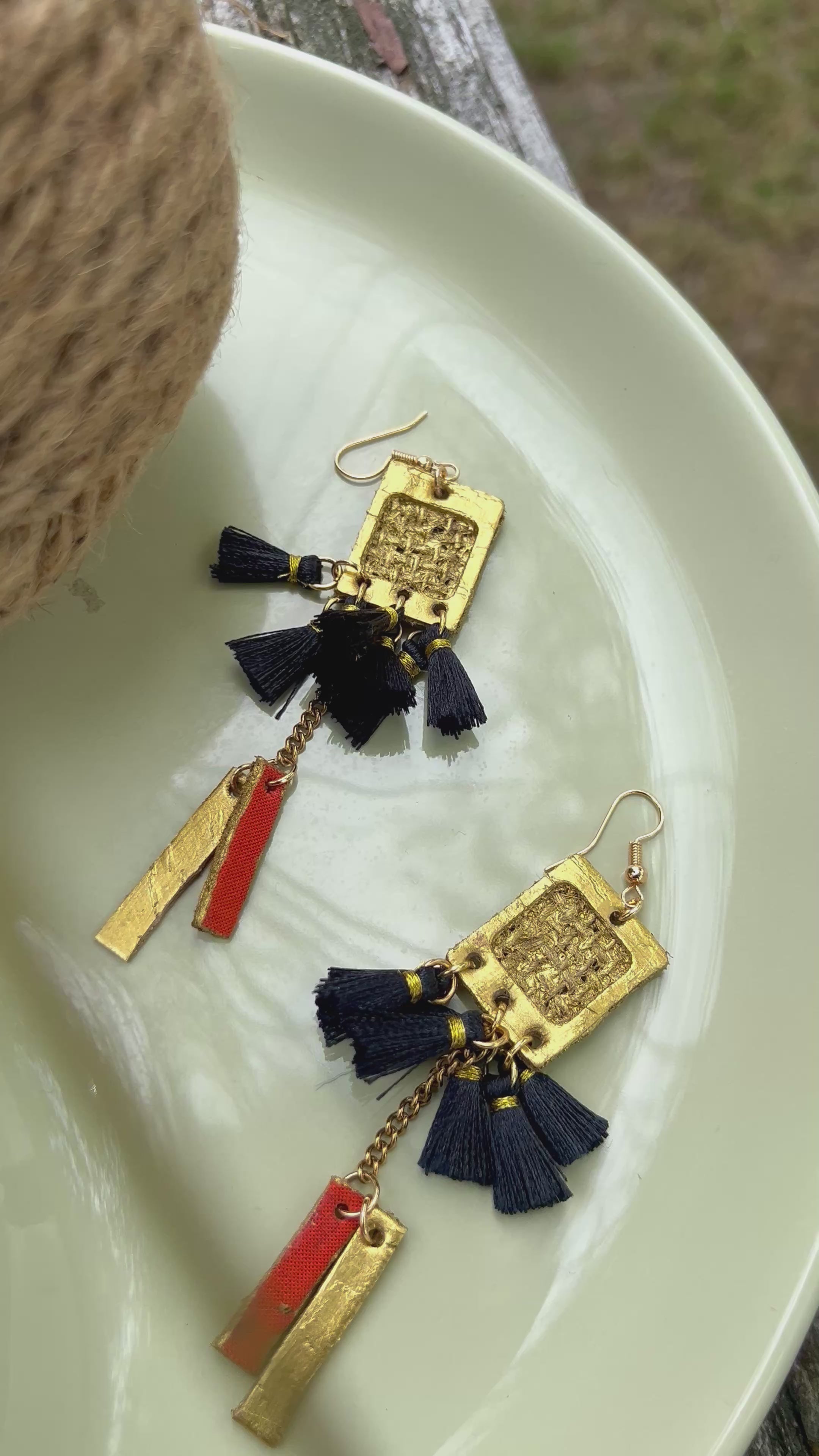 Hula earrings